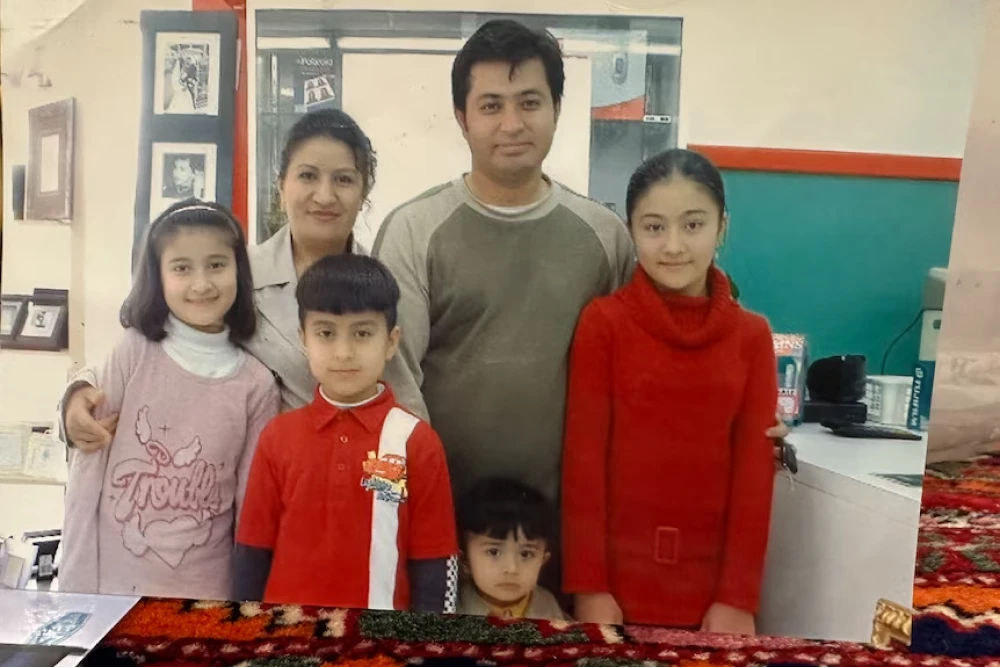 Fatima Payman with family