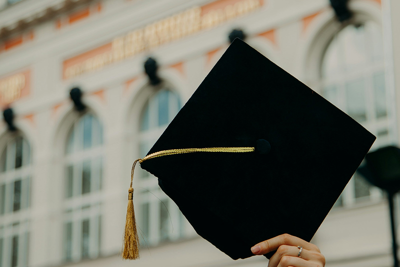 graduation hat